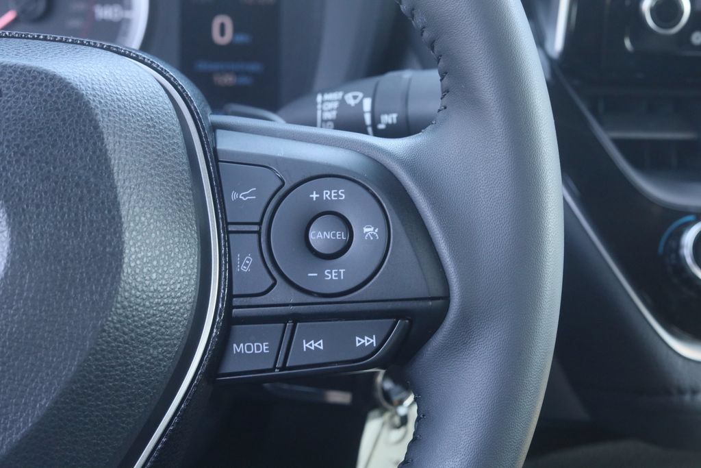 Certified 2021 Toyota Corolla SE FWD image 7