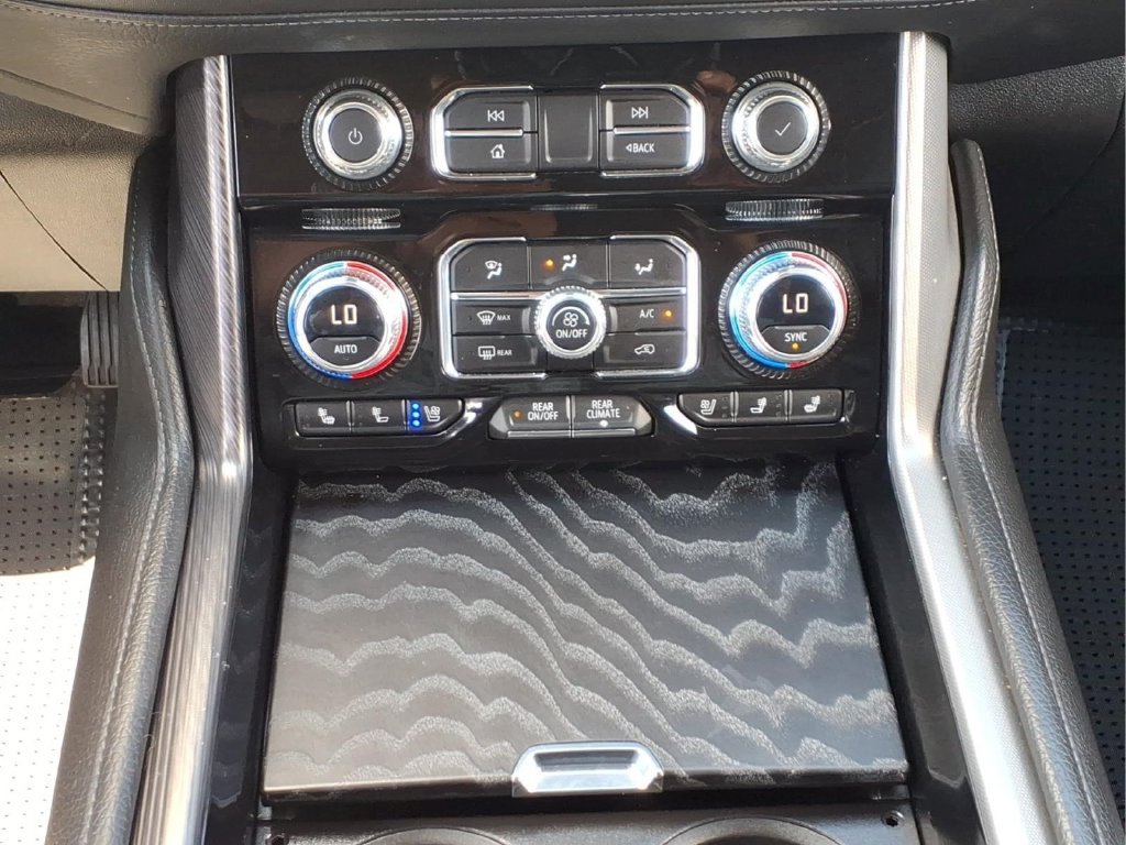 Used 2023 GMC Yukon Denali RWD image 21