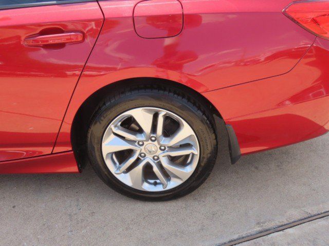 Used 2018 Honda Accord LX image 14