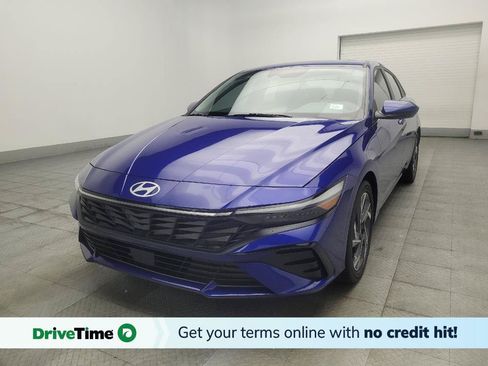 Used 2025 Hyundai Elantra SEL FWD image 1