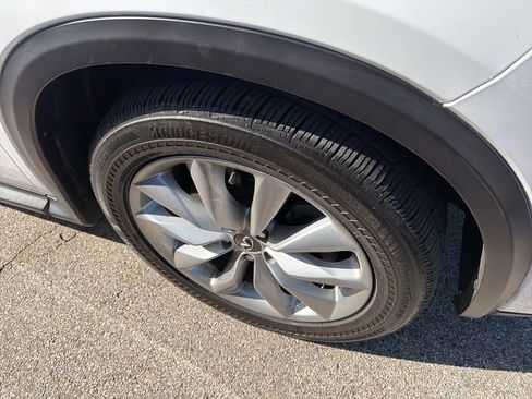 Used 2020 INFINITI QX50 Luxe image 12