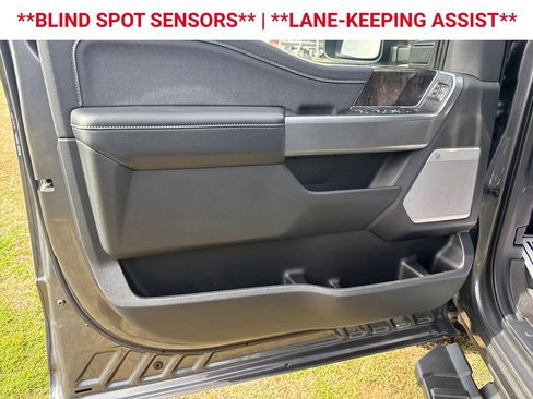 Used 2024 Ford F350 Lariat w/ Lariat Ultimate Package image 11