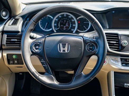 Used 2015 Honda Accord EX-L image 16
