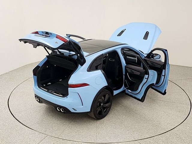 New 2026 Jaguar F-PACE SVR AWD/4WD image 38