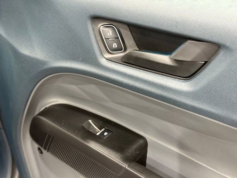 New 2025 Ford Maverick Lariat w/ Black Appearance Package image 25