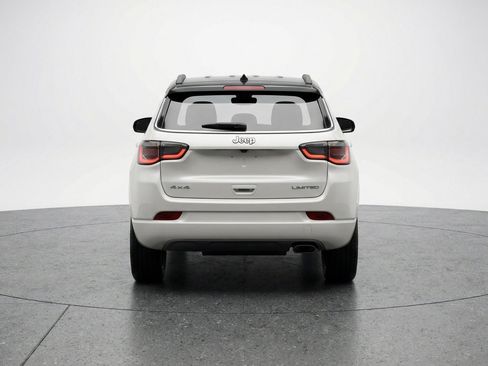 Used 2025 Jeep Compass Limited AWD/4WD image 7