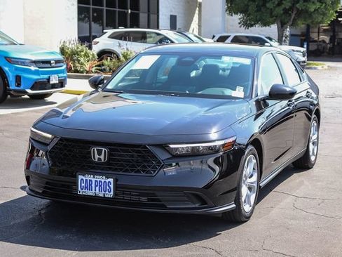Used 2025 Honda Accord LX image 5