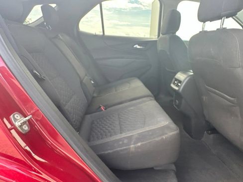 Used 2018 Chevrolet Equinox LT AWD/4WD image 29