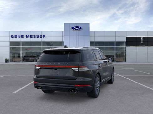 New 2026 Lincoln Aviator AWD w/ Jet Appearance Package image 30