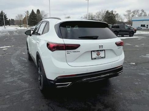 Certified 2025 Buick Envision Sport Touring image 7