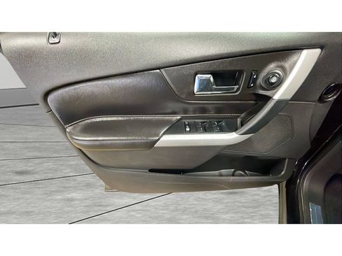 Used 2013 Ford Edge Limited FWD image 10
