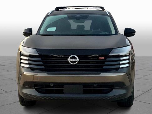 New 2026 Nissan Kicks SR image 3