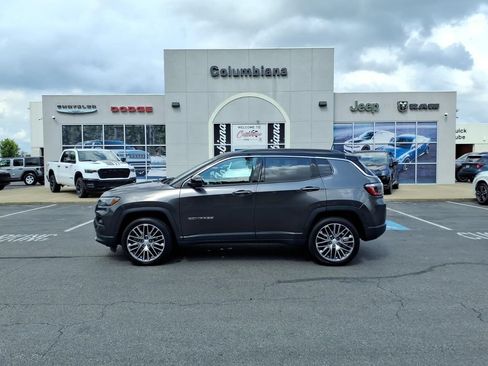 Used 2023 Jeep Compass Limited w/ Elite Group AWD/4WD image 1