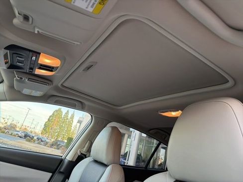 Used 2020 Subaru Crosstrek 2.0i Limited w/ Moonroof Package w/Navigation image 9