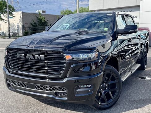 New 2026 RAM 1500 Laramie AWD/4WD image 3