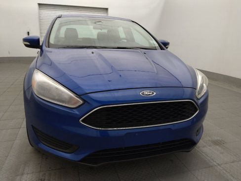 Used 2018 Ford Focus SE w/ Cold Weather Package FWD image 14