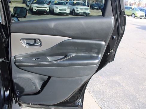 Used 2020 Nissan Murano SL w/ Moonroof Package image 25