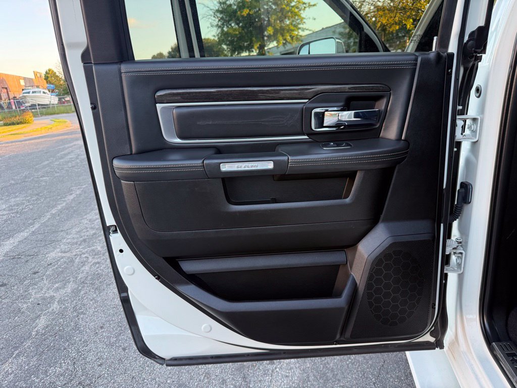 Used 2018 RAM 3500 Laramie Longhorn AWD/4WD image 54