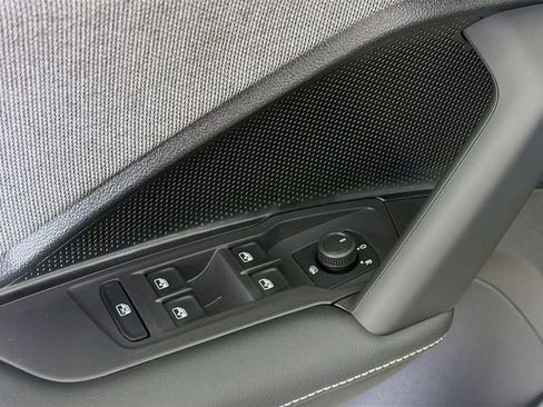 New 2026 Volkswagen Tiguan S image 18