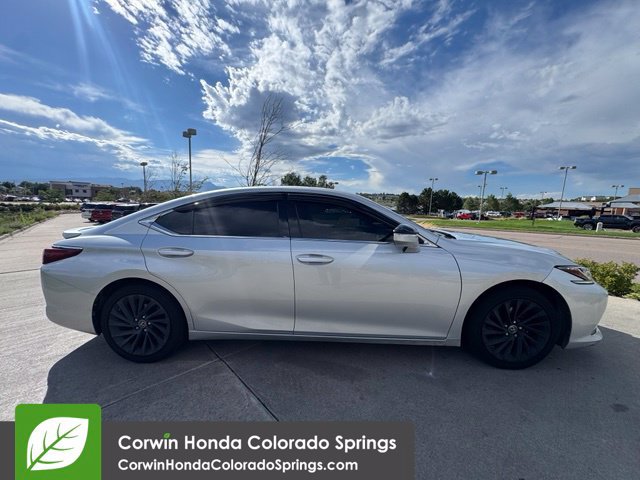 Used 2019 Lexus ES 300h FWD image 11