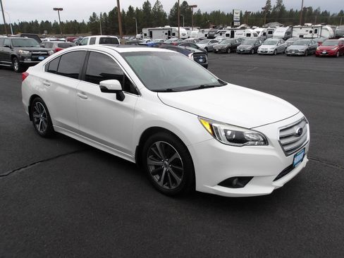 Used 2016 Subaru Legacy 2.5i Limited AWD/4WD image 7