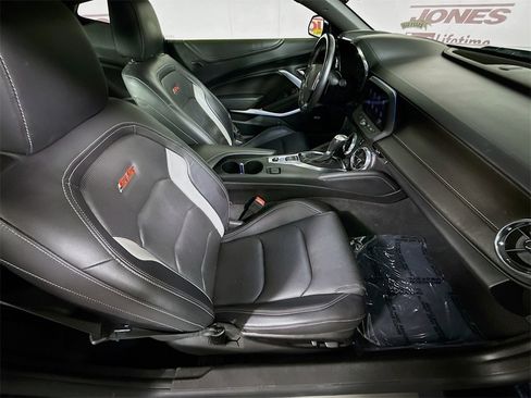 Used 2020 Chevrolet Camaro SS image 28