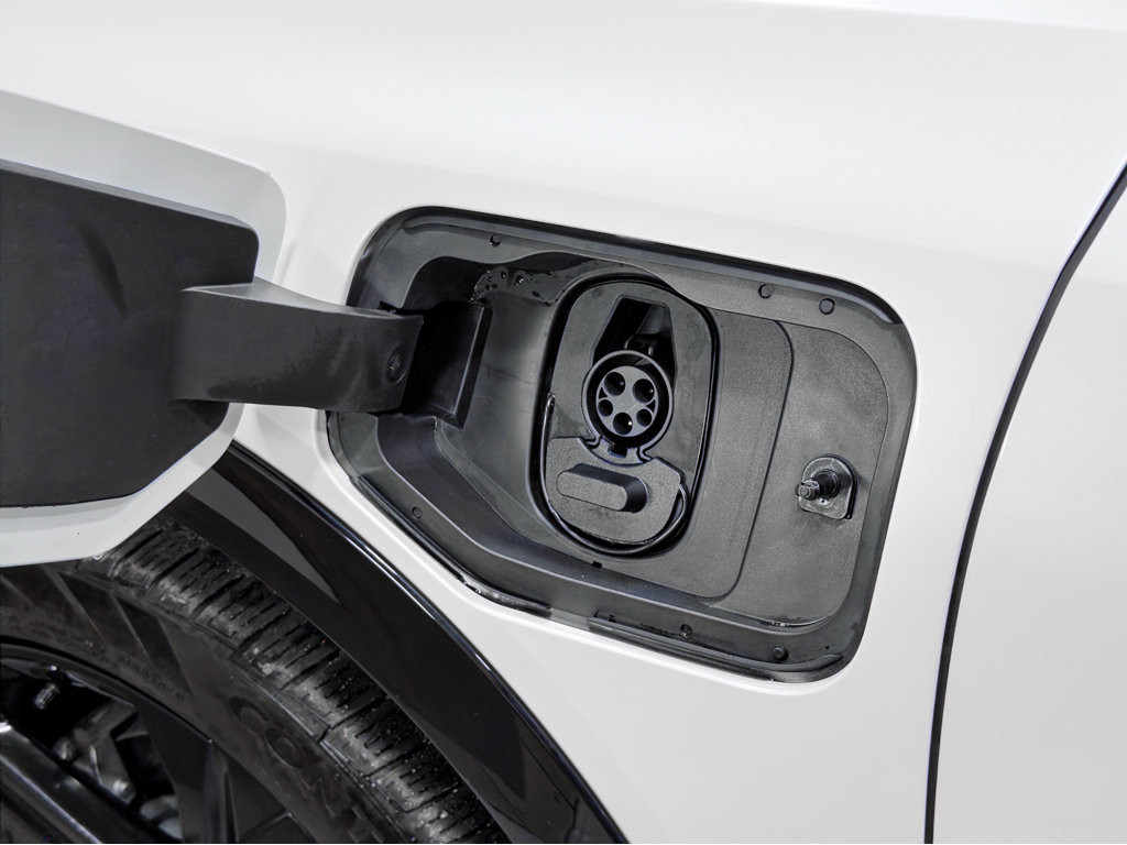 Used 2025 Chevrolet Equinox EV RS AWD/4WD image 5