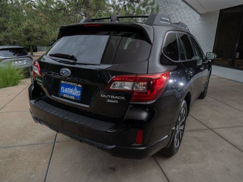 Used 2016 Subaru Outback 3.6R Limited AWD/4WD image 6