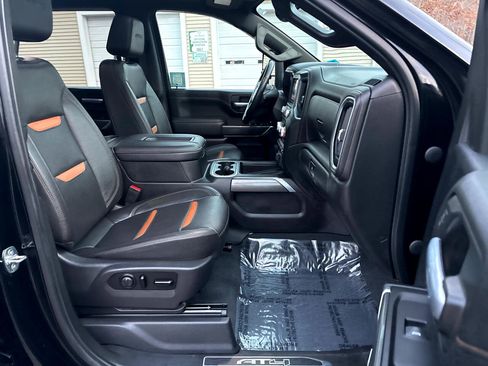 Used 2021 GMC Sierra 3500 AT4 w/ AT4 Premium Plus Package image 16