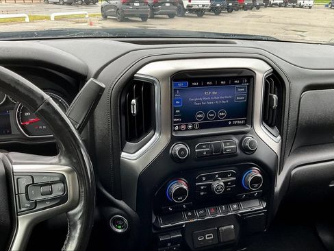 Used 2019 Chevrolet Silverado 1500 RST w/ True North Edition AWD/4WD image 13