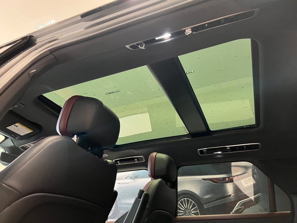 New 2025 Land Rover Range Rover Sport Dynamic SE AWD/4WD image 10