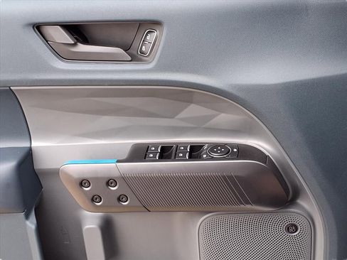 New 2025 Ford Maverick Lobo image 18