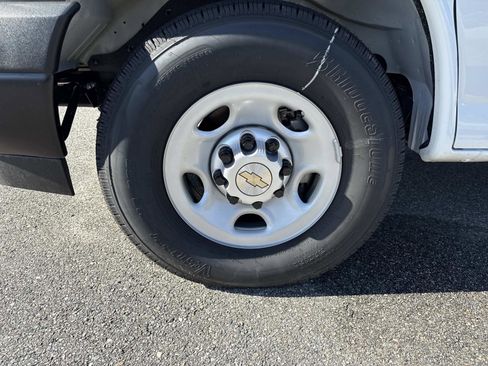 New 2025 Chevrolet Express 2500 Extended w/ Driver Convenience Package image 32