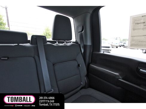 Used 2023 Chevrolet Silverado 2500 Custom w/ Custom Convenience Package AWD/4WD image 12
