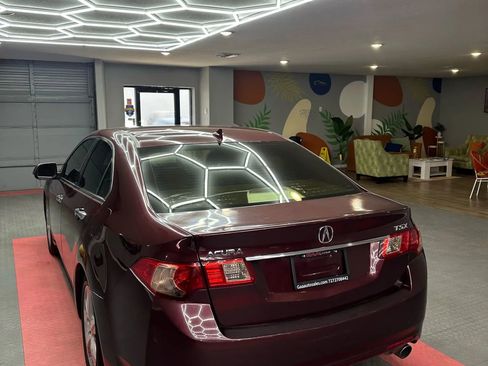 Used 2011 Acura TSX Sedan image 4