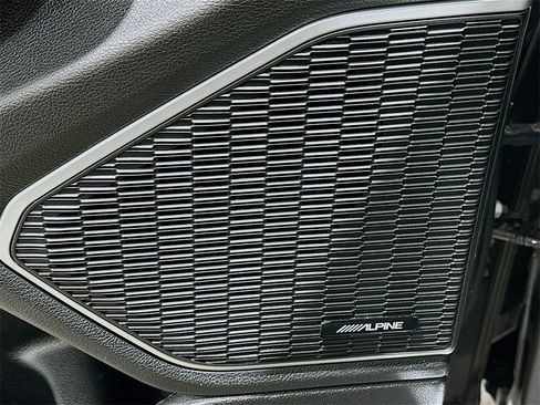 Used 2022 Jeep Grand Cherokee Limited image 19