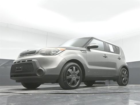 Used 2015 Kia Soul image 27