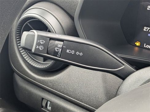 Used 2025 Chevrolet Colorado W/T image 23