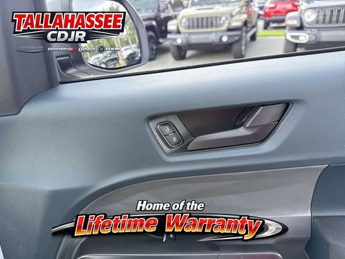Used 2026 Ford Maverick XL FWD image 28