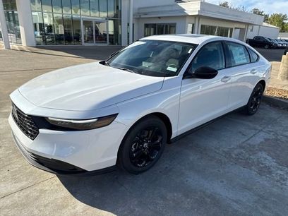 New 2025 Honda Accord SE