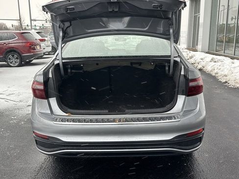 Certified 2025 Volkswagen Jetta SE image 14