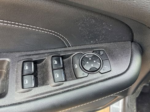 Used 2024 Ford Edge Titanium AWD/4WD image 8