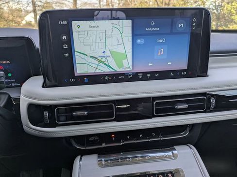 New 2025 Lincoln Aviator Reserve w/ Illumination Package image 8