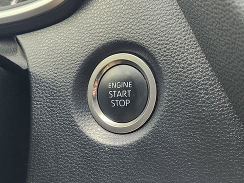 Used 2025 Toyota Corolla Hatchback image 21