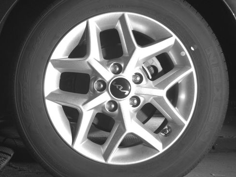Used 2025 Kia Soul LX w/ LX Technology Package FWD image 14