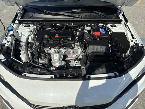 Used 2023 Honda Civic Sport image 9
