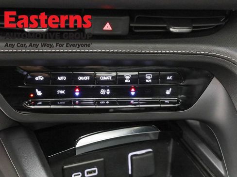 Used 2023 Buick Envision Essence w/ Sport Touring Package image 20