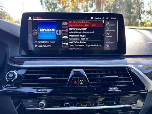 Used 2023 BMW 530i w/ Premium Package image 22