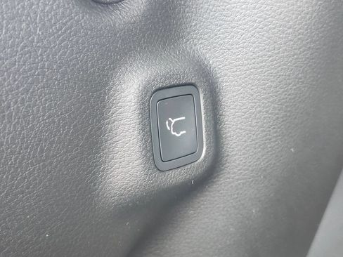 New 2026 Jeep Compass Limited w/ Sun, Sound & Navigation Group AWD/4WD image 34