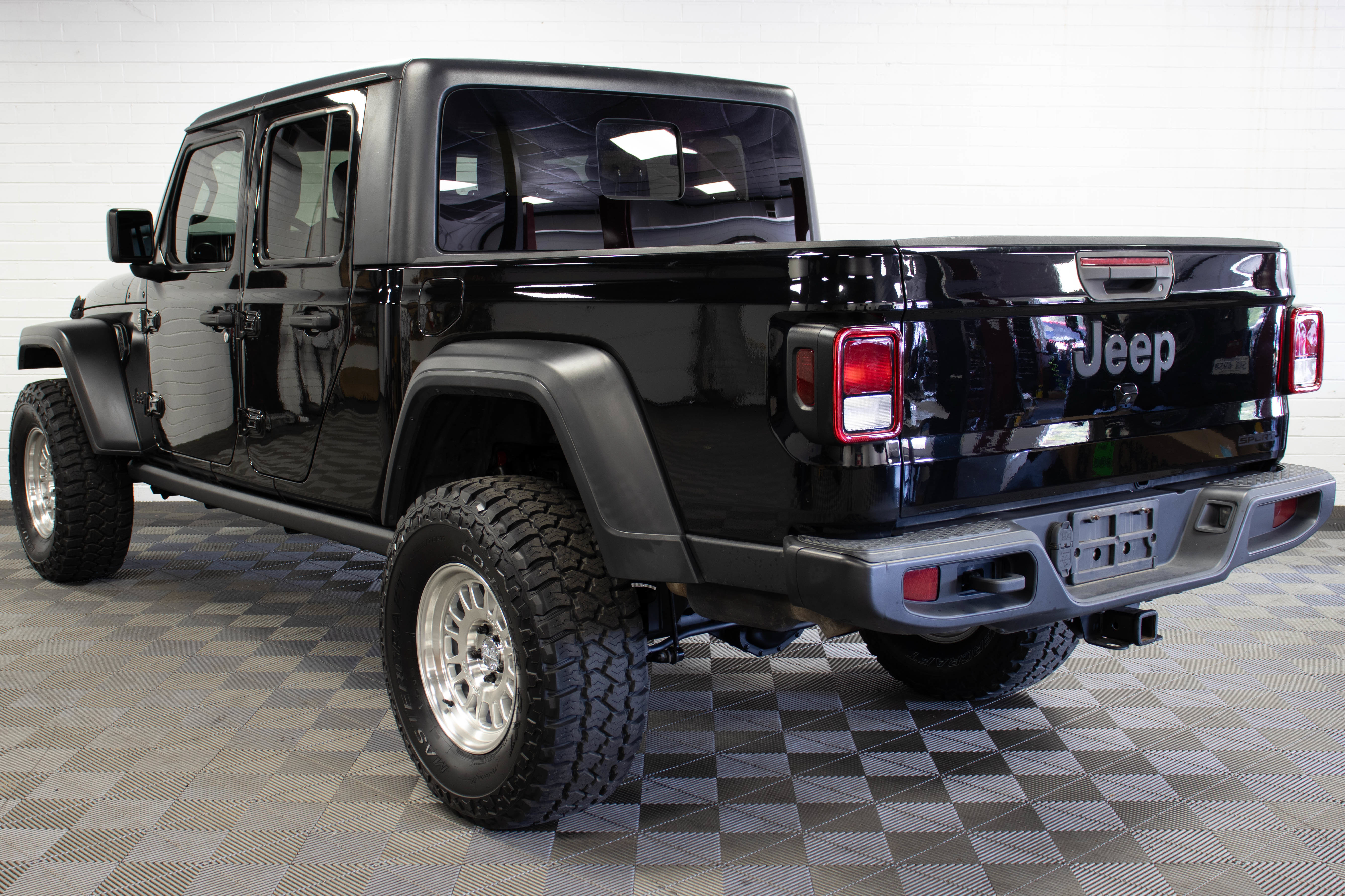 Used 2020 Jeep Gladiator Sport w/ Quick Order Package 24S AWD/4WD image 5